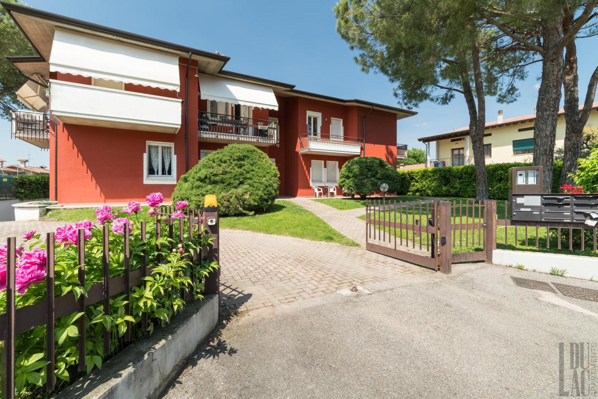 Belle Maison - Du Lac Apartments Sirmione Eksteriør bilde
